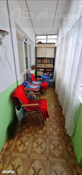 Apartament 3 camere - Zona de jos -Etaj 2 - 4