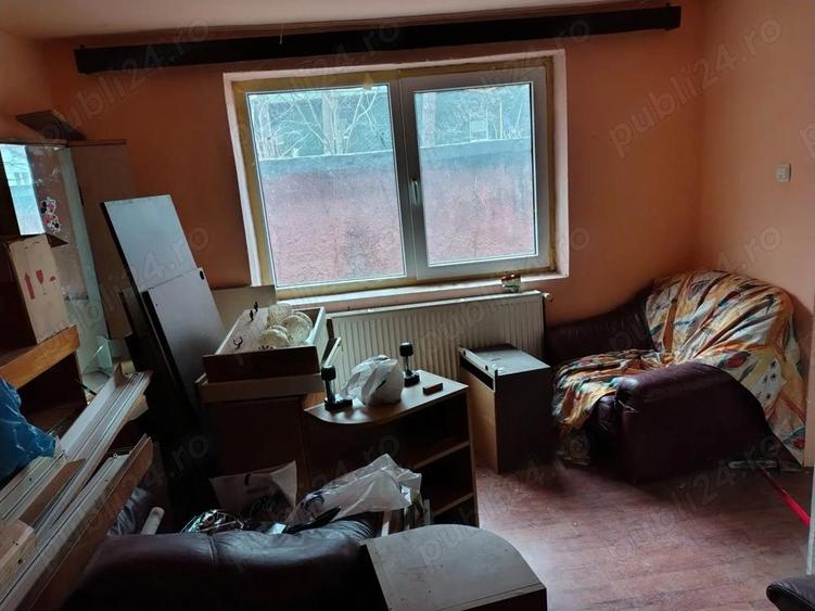 Casa Oravi?a zona lacul mare - 8