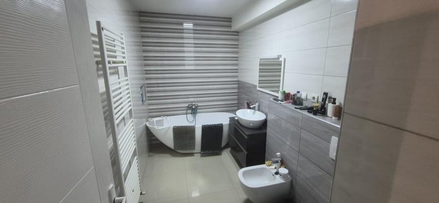 Apartament 3 camere DECOMANDAT, zona TEACA - 13