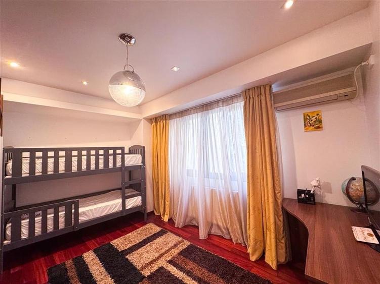 Apartament 5 camere de inchiriat Strada Polona - 22