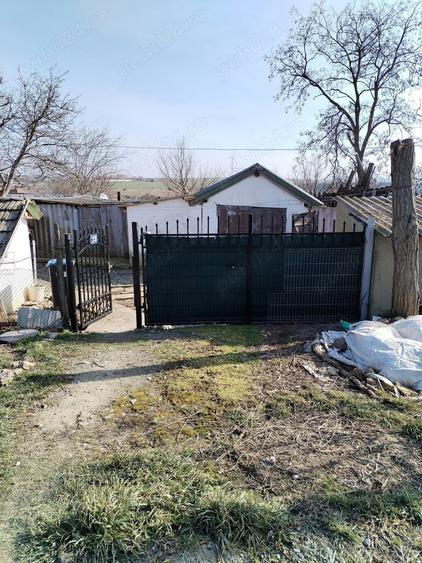 Casa batraneasca cu teren 4800m - 3