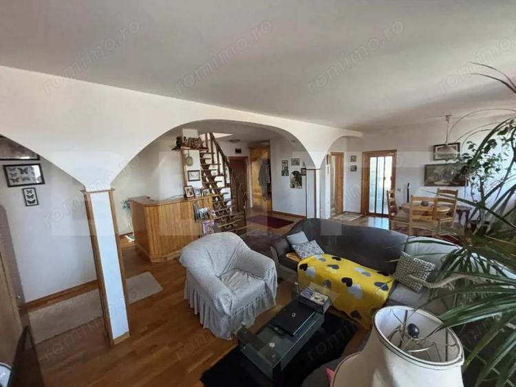 Apartement 3 camere, 128 mp, zona Ultracentrala - 1