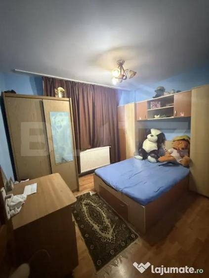 Apartament 3 camere, 70 mp, zona Micro 11 - 2