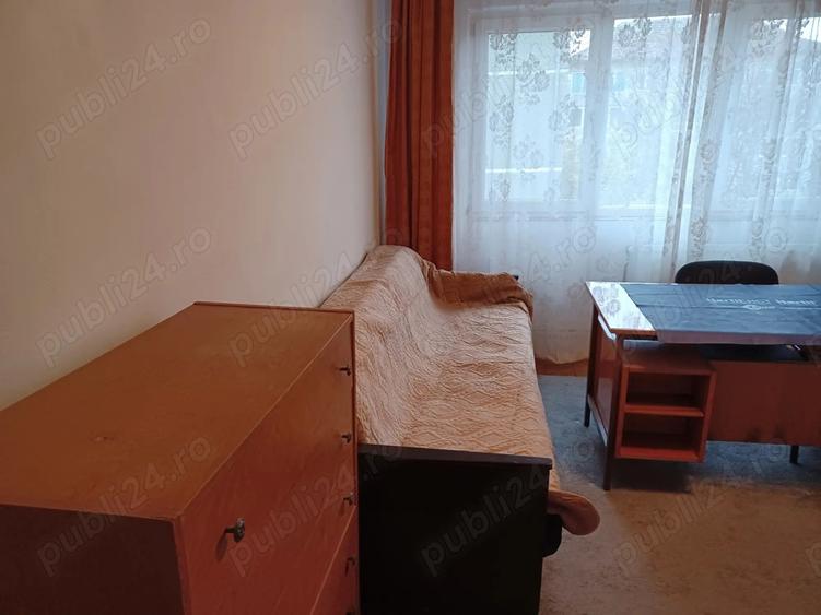 Proprietar inchiriez apartament decomandat,1 camera, baie, bucatarie central, Medicina - 4