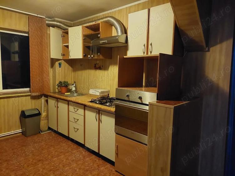 Apartament de vanzare - 3