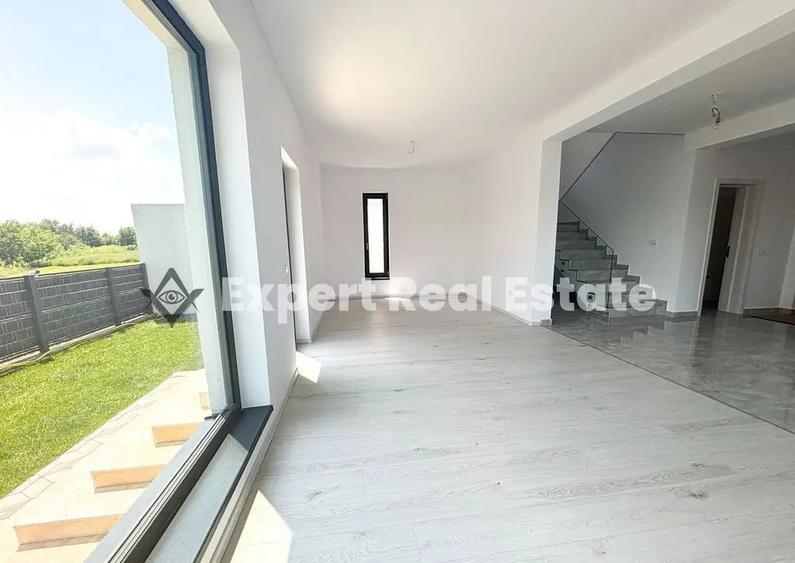 VILA INDIVIDUALA-CORBEANCA -LAGUNA ALBASTRA - 13