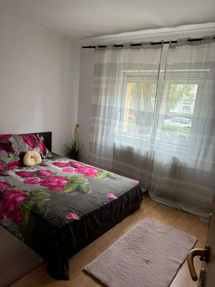 Apartament 2 camere transformat in 3 - 5