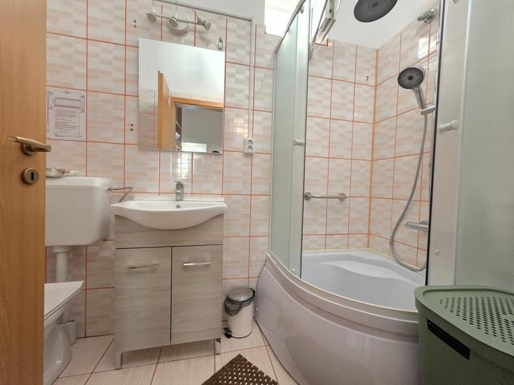 Apartament cu doua camere 50mp, Str. De Mijloc, Centrul Vechi - 6