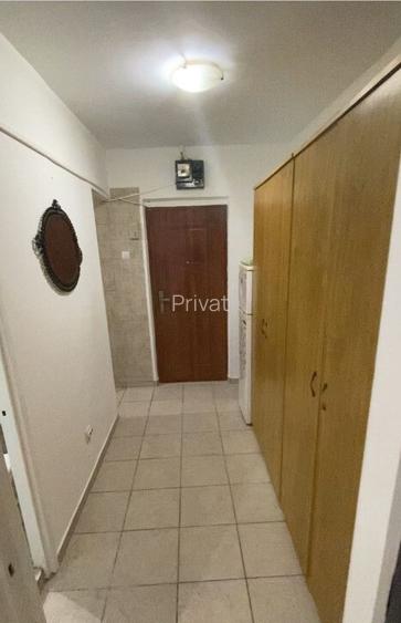 Proprietar,vand garsoniera, Str.Caline?ti, (?os.Giurgiului), sector 4. Proprietar,vand garsoniera, Str.Caline?ti, (?os.Giurgiului), sector 4.