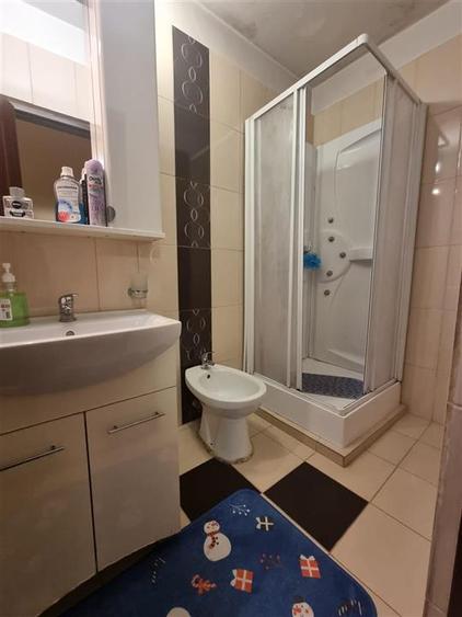 Apartament 4 camere decomandat - etajul 2 - bloc din 1980 - 90 mp - 13