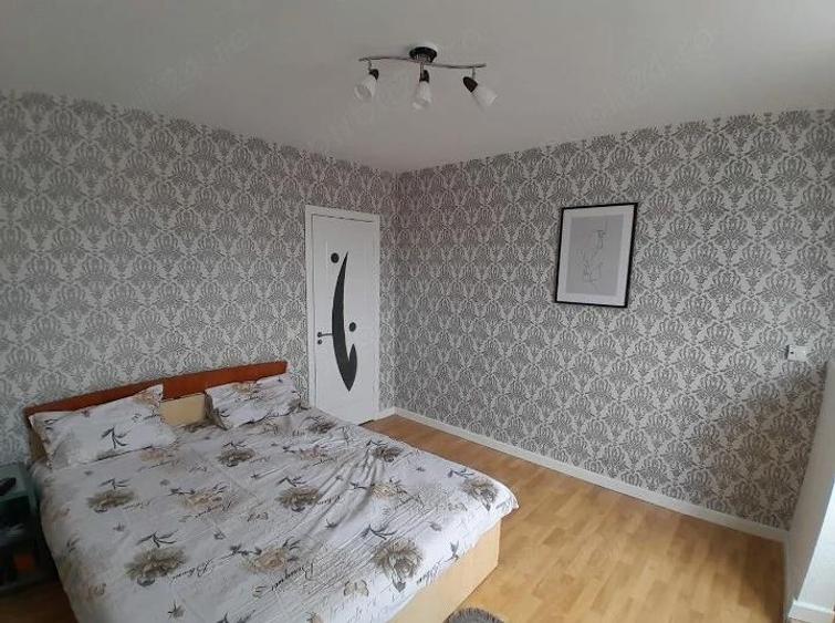 Apartament cu 3 Camere Semidecomandate Zona Zamca - 7