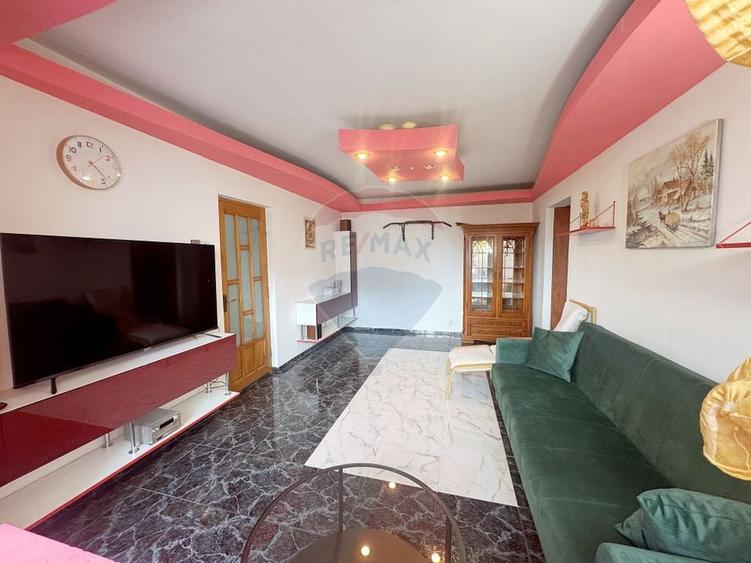 Apartament cu 4 camere de închiriat în zona Berceni - 2