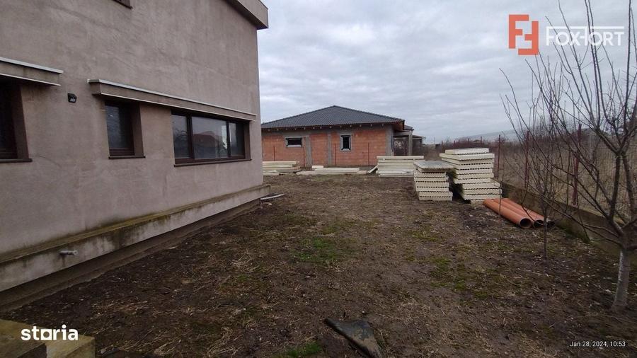 Casa 8 camere ,Sacalaz-Ideala pentru 2 familii - 2