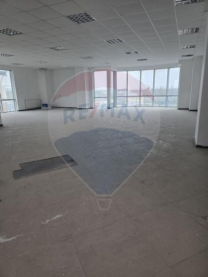 Vanzar spatii comerciale + birouri DN1 Otopeni stradal 2246 mp - 9