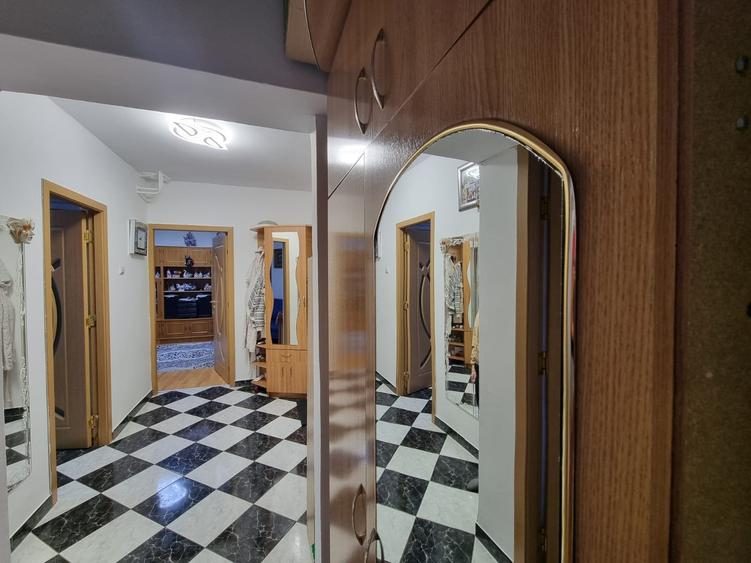 Apartament 3 camere- bloc deosebit- boxă proprietate - 7