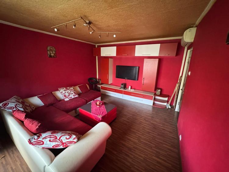 Apartament 3 camere decomandat Orsova - langa Școala Gimnazială Petru Dumitriu - 4