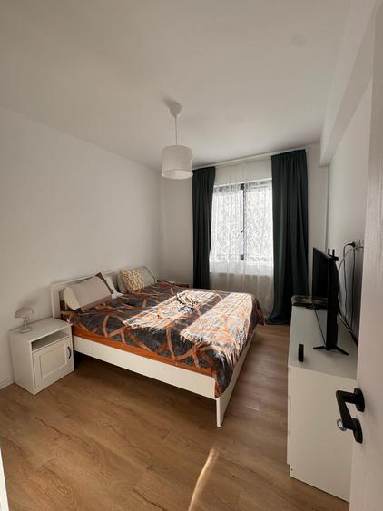 Apartament cu 2 camere de vanzare, zona Safirului - 3