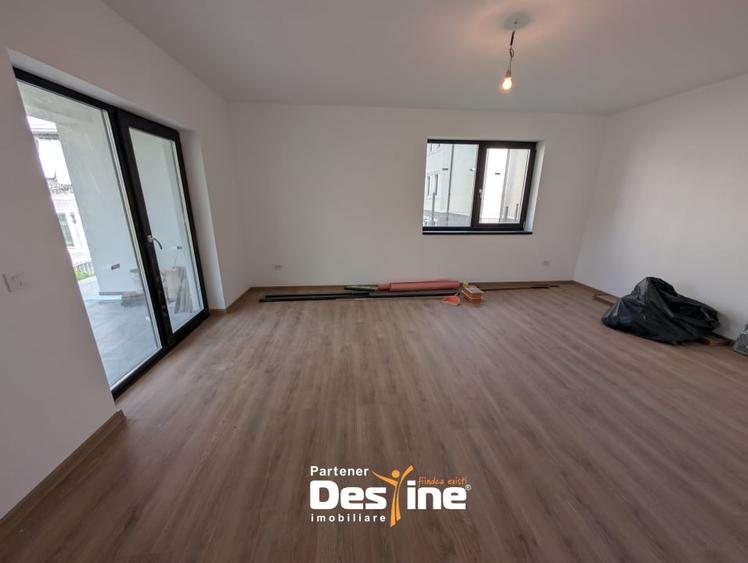 Duplex Modern P+1+M 150 mpU 4 camere curte pavata 300m fata de Șos. Voinesti - 5