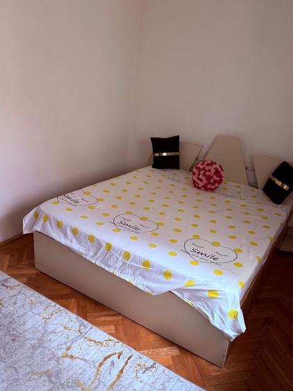 Inchiriez apartament 3 camere - 5