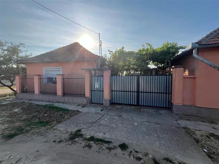 RECO Casa in  Salard -teren 1439 mp - 1