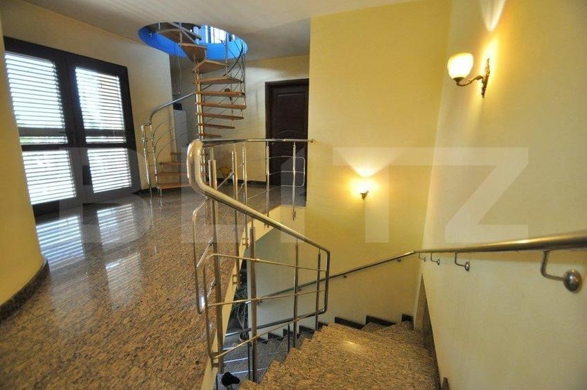 Casa individuala, 10 camere, 420mp, zona Nord - 9