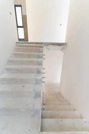 Casa tip duplex intr-o zona rezidentiala de case din zona Campului - 1