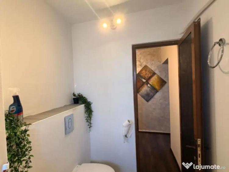 Apartament 2 camere, situat in zona CET - 2