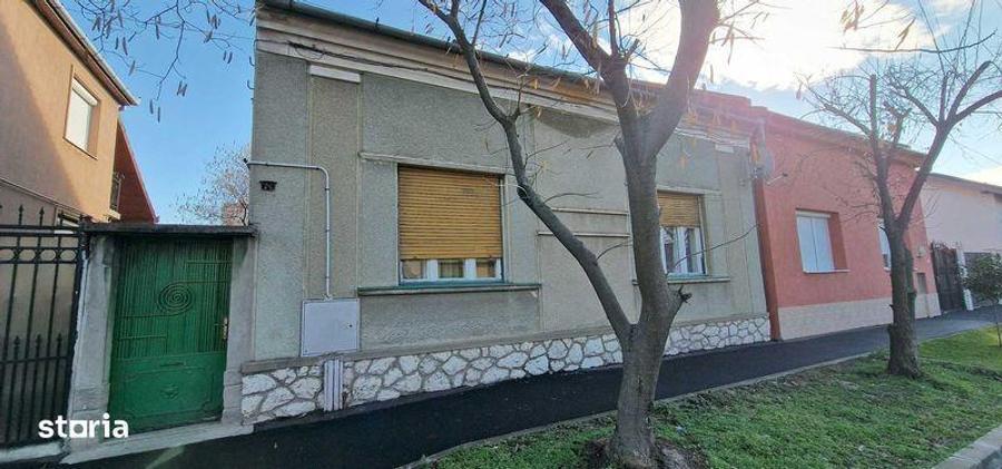 Casa de vanzare in Oradea zona Cantemir (24/a). - 1