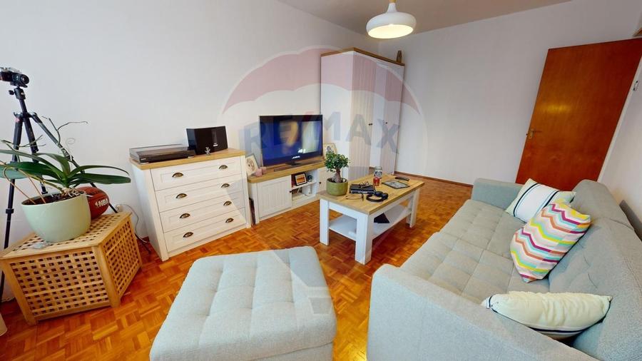 Inchiriere apartament 3 camere str. Hategului 2, Strand - 2