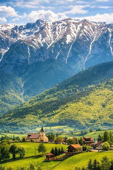 Resedinta/ pensiune, in areal privilegiat. cu 1.000 mp teren, Pestera, Bran, Bra - 18