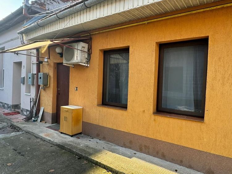 Apartament 2 camere la casa Central - 9