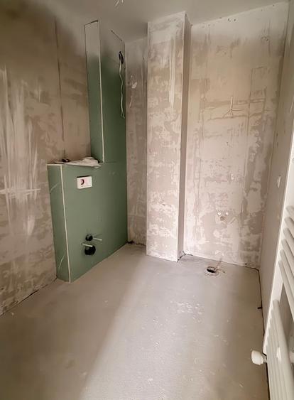 Apartament cu 3 camere decomandat în Turnișor