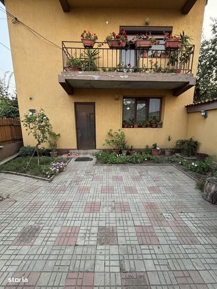 Casă cu 4 camere cu Teren 186 Mp în Rovine