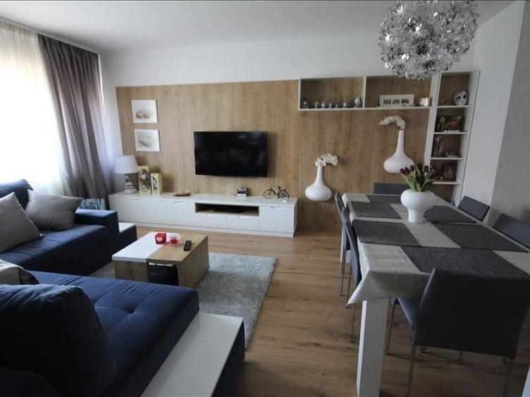 Apartament cu 3 camere decomandat, mobilat în Simion Bărnuțiu