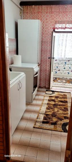 Apartament cu 2 camere decomandat în Micro 21