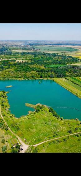 Teren agricol extravilan de 300000 mp, în Florești-Stoenești