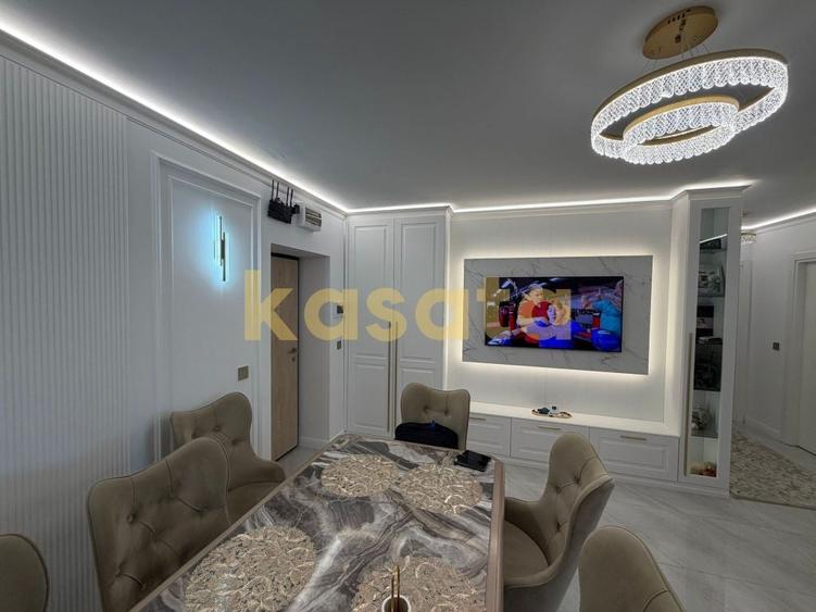 Apartament cu 3 camere semidecomandat în Central
