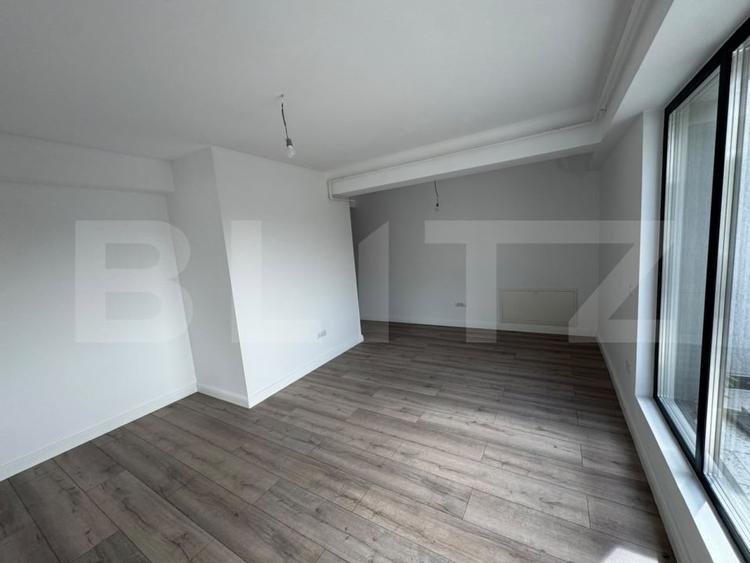 Apartament cu 2 camere semidecomandat în Smârdan