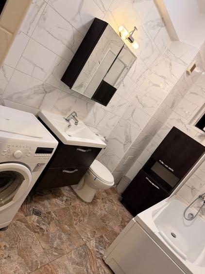 Apartament cu 3 camere în 9 Mai
