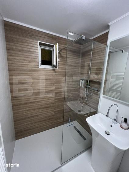 Apartament 3 camere, decomandat, parcare, zona UMF - 18