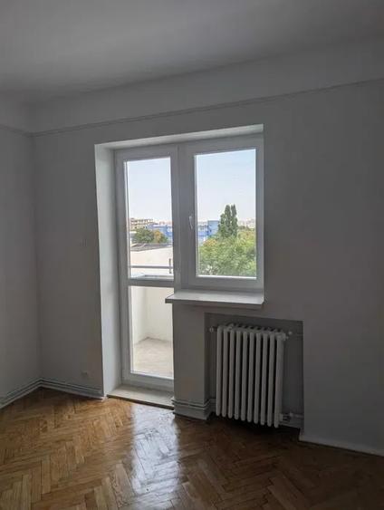 Apartament cu 3 camere decomandat în Gara de Est