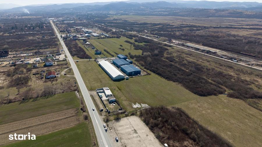 Teren de 7194 mp, în Carașova