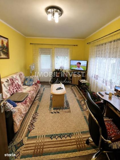 Casă cu 3 camere în Central
