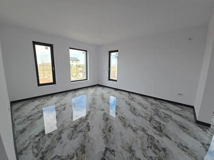 Casă individuală cu 3 camere cu Teren 340 Mp în Berceni