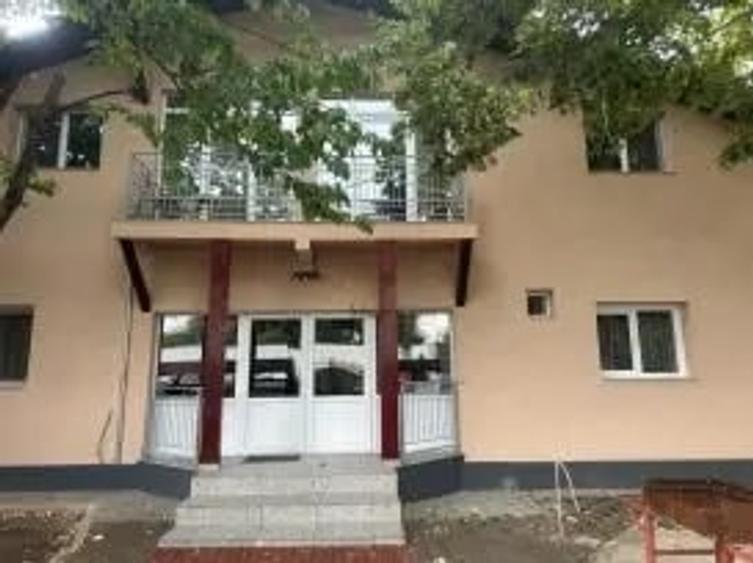 Spațiu comercial, de 200 mp, în Central