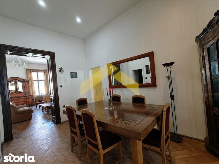 Apartament cu 4 camere semidecomandat în Malul Mureșului