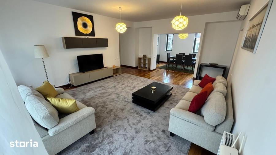 Apartament cu 4 camere în Herăstrău