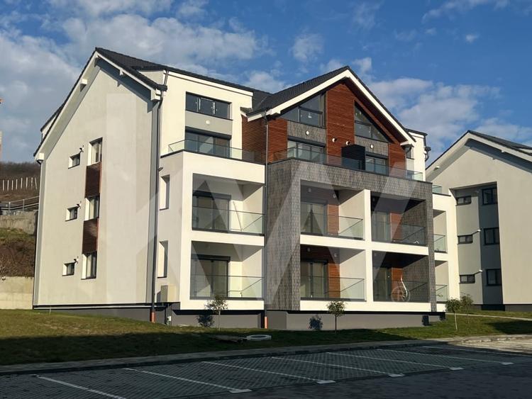 Apart. cu 2 cam. pe doua nivele, cu logie. Vila design modern in Cristian-Sibiu - 22