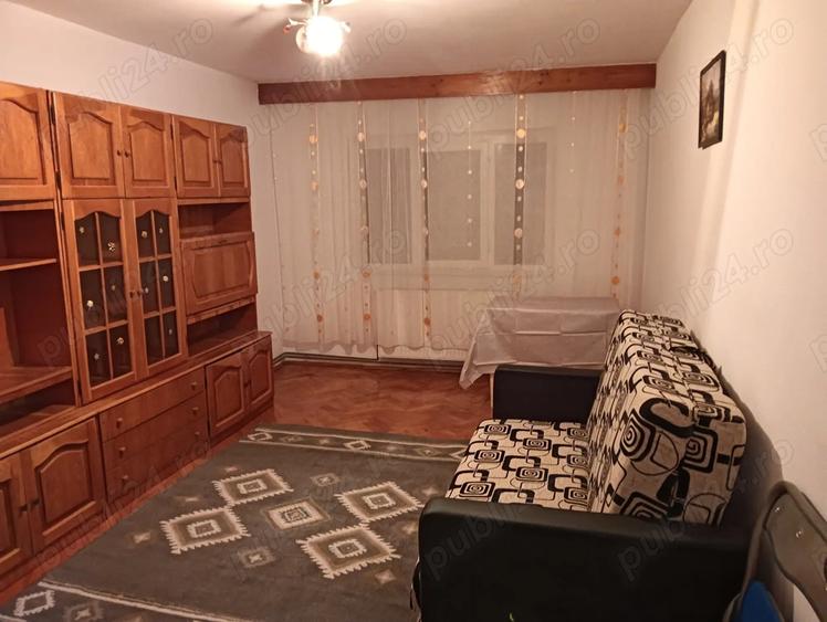 Inchiriez apartament 2 camere in ?tefan cel Mare 250 euro negociabil - 6