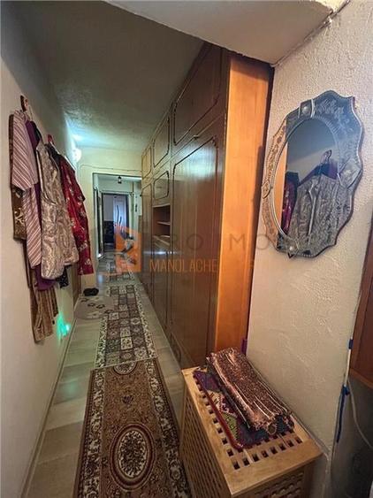 Apartament 3 camere cf1 decomandat zona Centru - 1